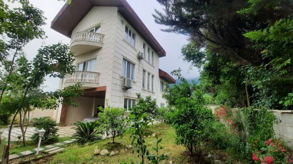 تصویر ویلا دنج جنگلی