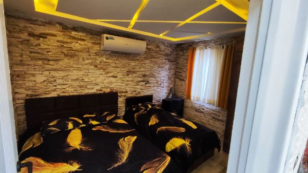 تصویر ویلا استخر دار لوکس قربانی 