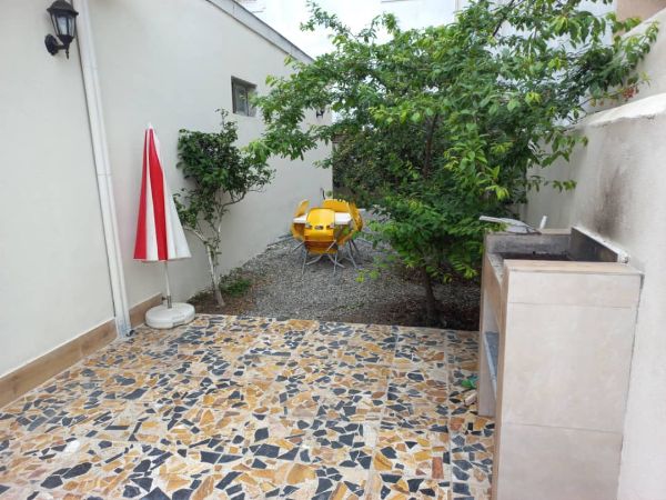 تصویر ویلا استخر دار گل یخ