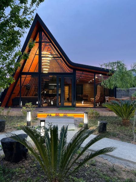 تصویر کلبه سوئیسی مدرن فضلی